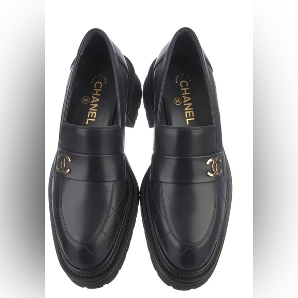 CHANEL  Interlocking CC Logo Loafers - Picture 6 of 12